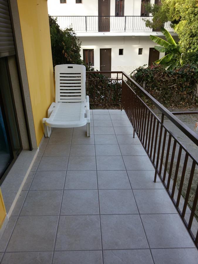 Villa Maria Apartments Polychrono Exterior foto